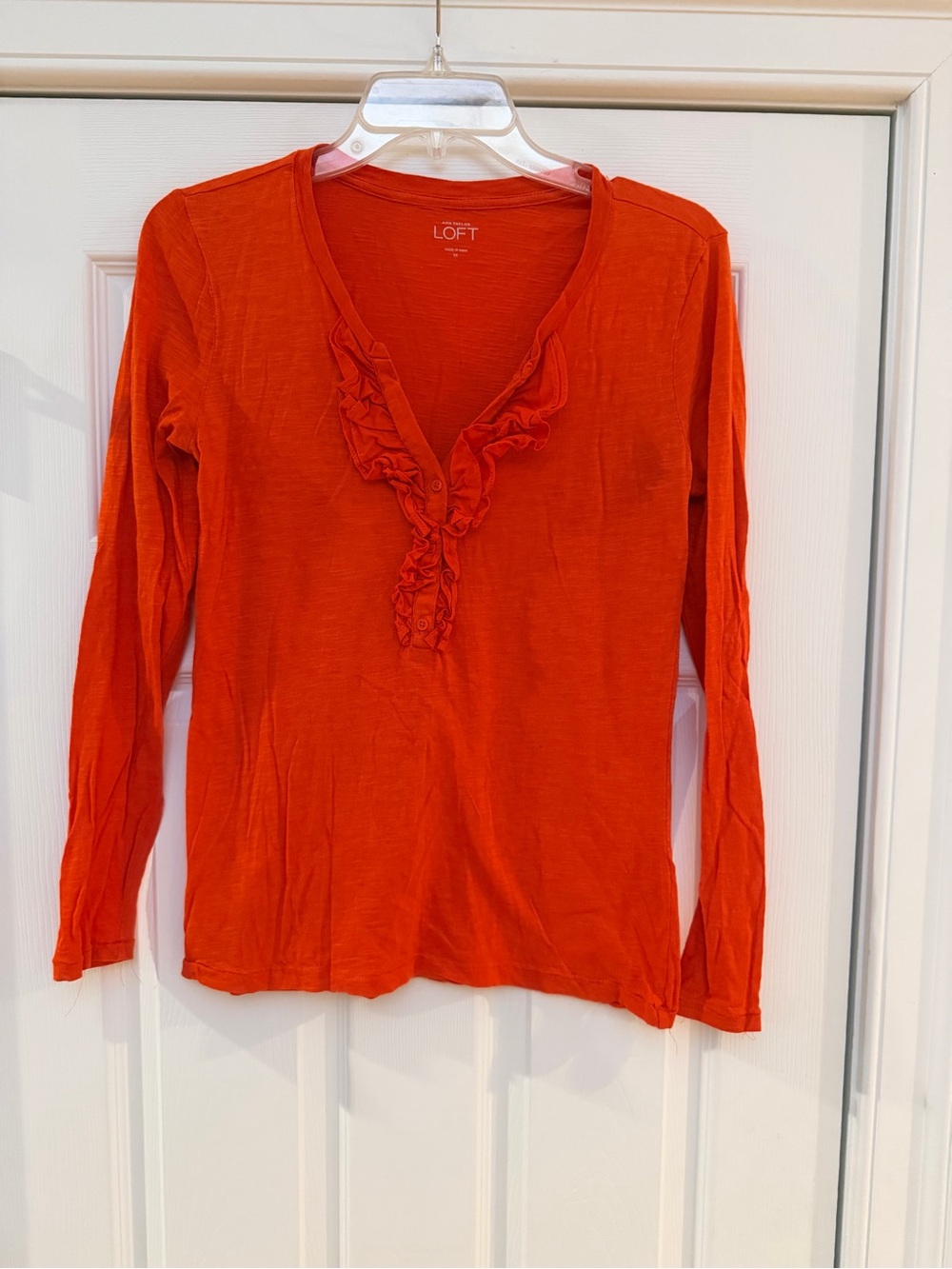 Ladies Size Medium "LOFT" Women's Ruffle V-Neck Long Sleeve Top - Orange GUC